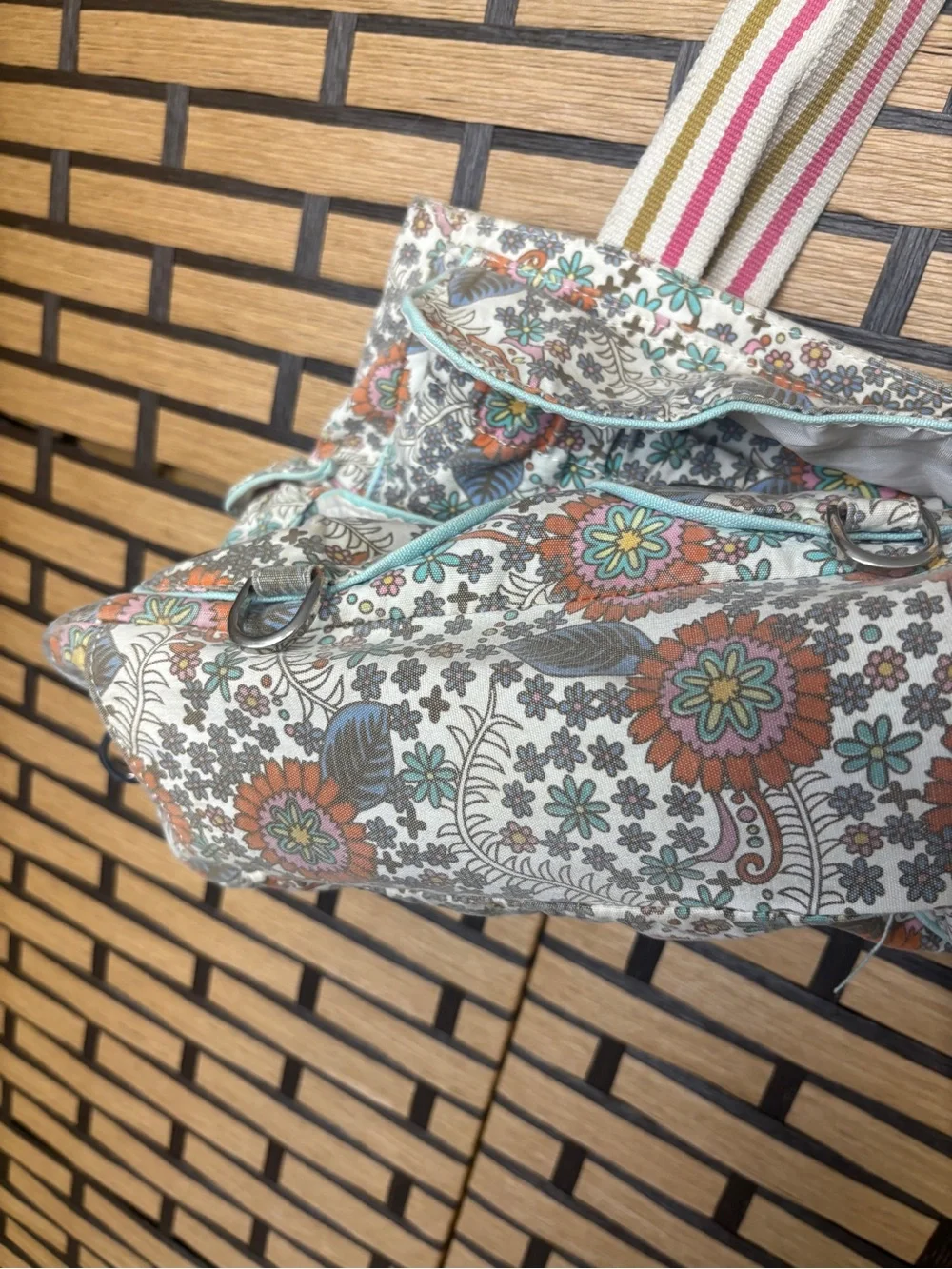 Floral shoulder bag